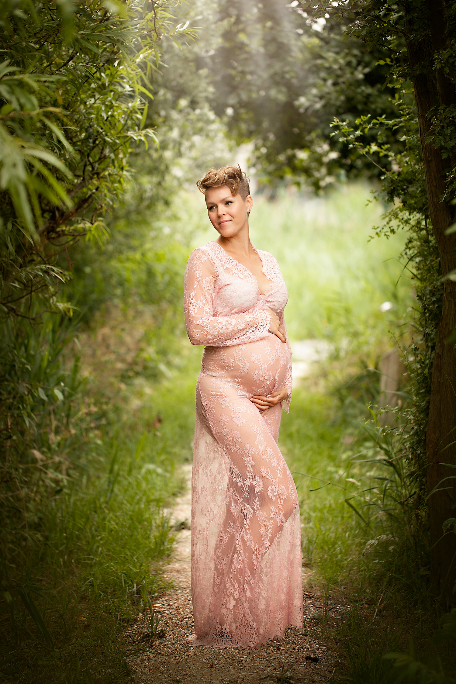 zwangerschap-fotoshoot-rose-dress